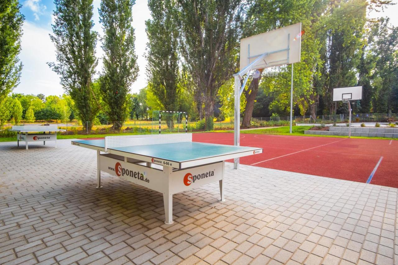 Ciszterci Rendezvenykoezpont Acomodação com café da manhã Balatonalmádi Exterior foto